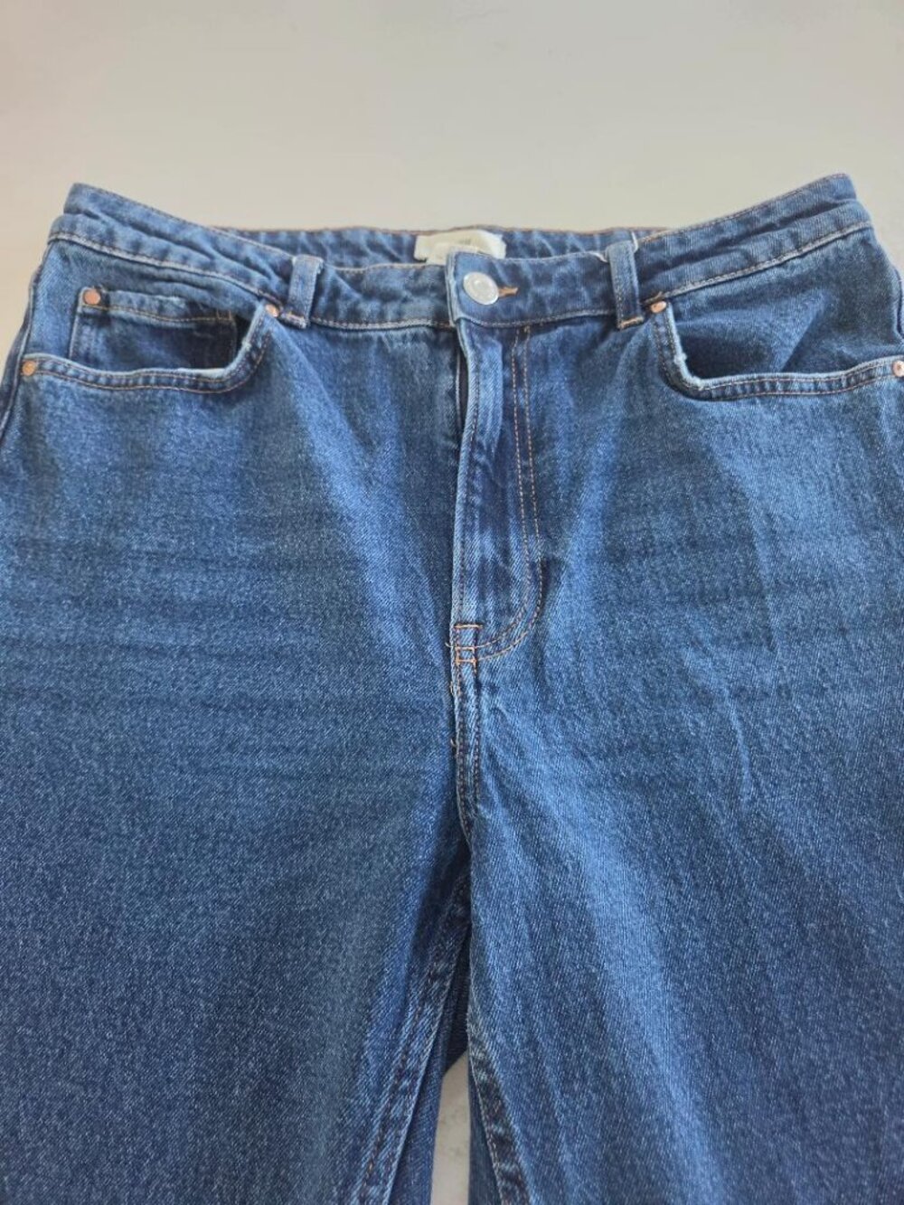 H & M Medium Wash Blue Denim Straight Leg Jeans  14 - Picture 3 of 6